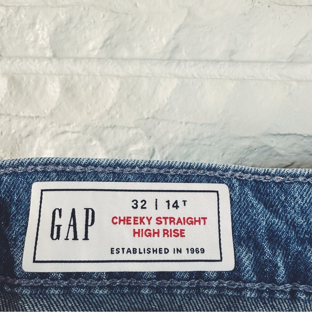 Gap Cheeky Straight High Rise Denim - Picture 5 of 5
